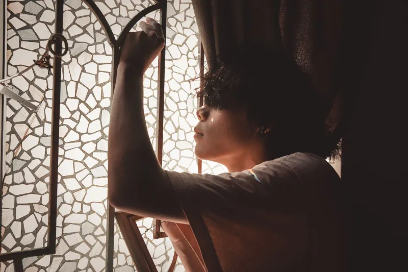 When Your Body Keeps Sending SOS Signals That No Doctor Can Explain — Grief Might Be the Missing Piece